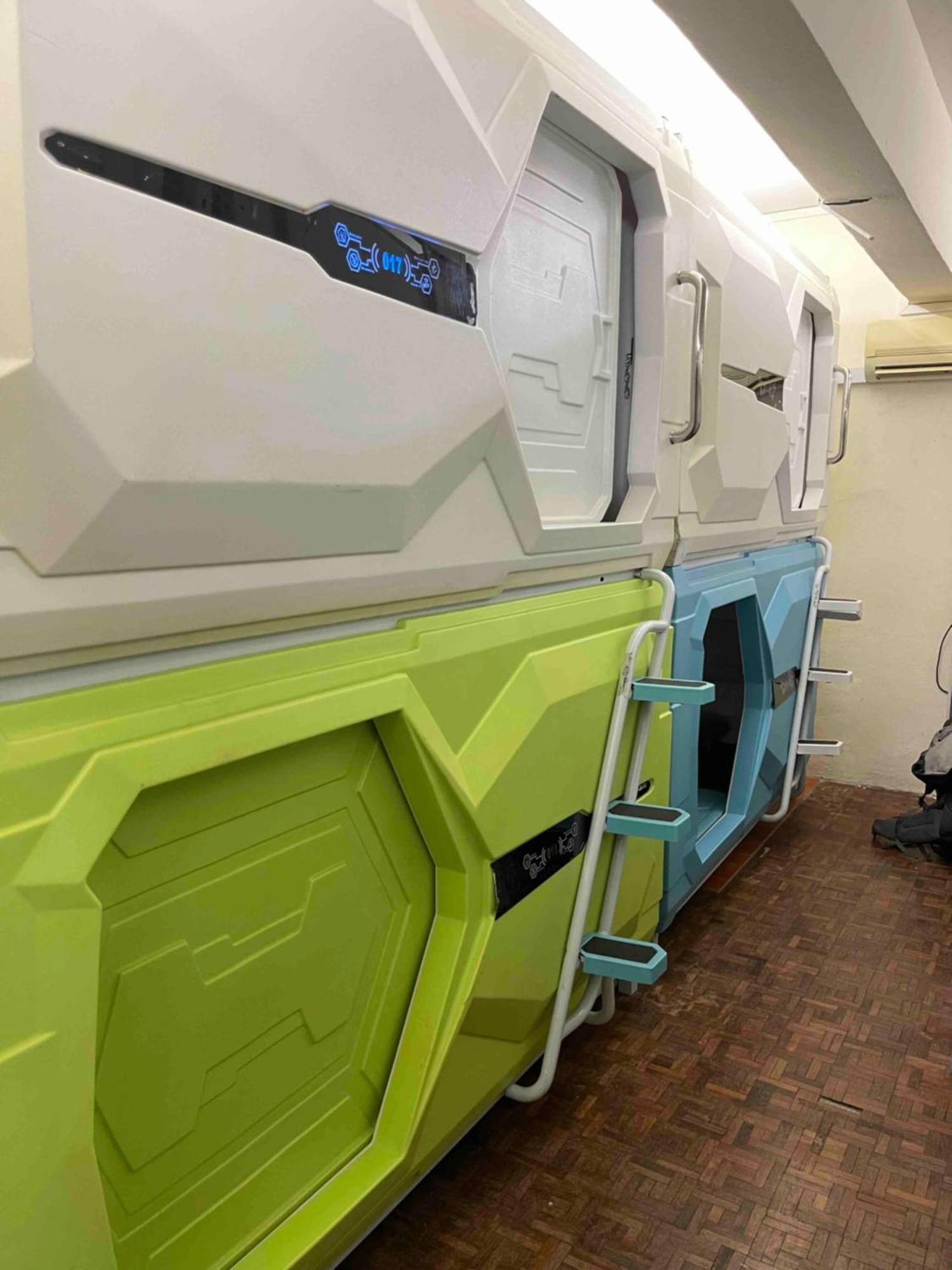 Pelangi Capsule Hostel ยะโฮร์บาห์รู ภายนอก รูปภาพ