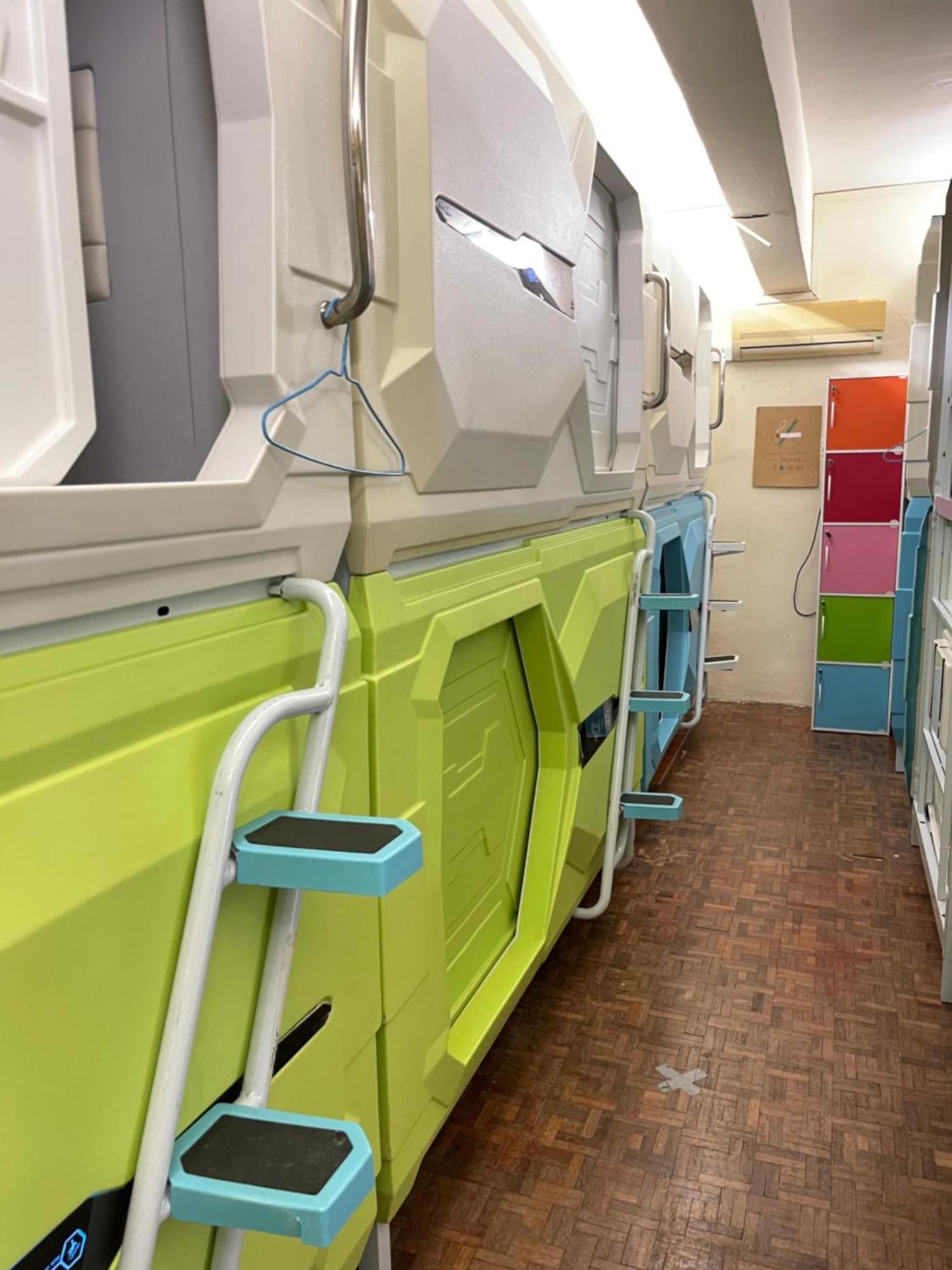 Pelangi Capsule Hostel ยะโฮร์บาห์รู ภายนอก รูปภาพ